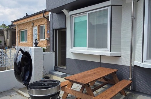 Sokcho House | Sokcho Family House Near Seorak Port, Seafood Market & Beach (Walkable)