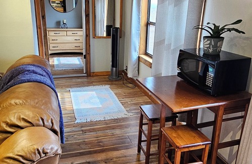 Alamosa House | Solo Travelers Paradise