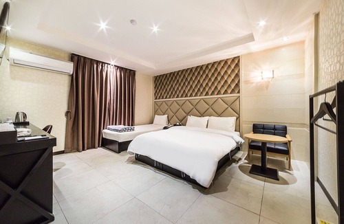 Pyeongtaek Hotel | Songtan Person