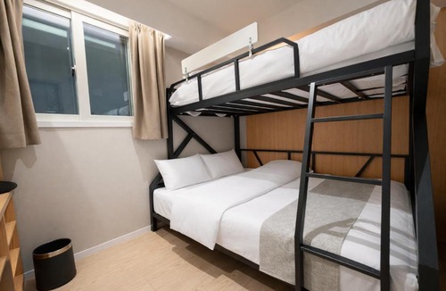 Haengdang-dong Hotel | Sonoće Hostel Seoul - Private Bathroom & Premium