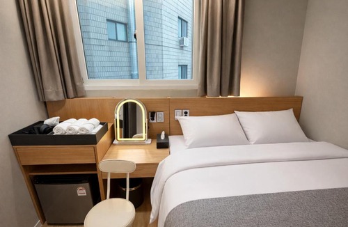 Haengdang-dong Hotel | Sonoće Hostel Seoul - Private Bathroom & Premium