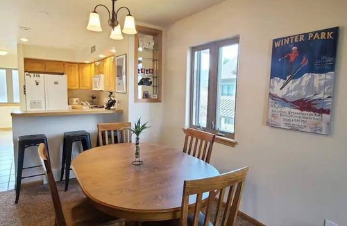 Fraser House | Spacious 3BR Fraser Townhome - Close to WP Resort