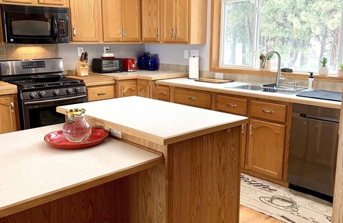 Bayfield House | SPACIOUS 4 Bedroom 3 Full Bath Mnt Home, 16 Acres Bordering BLM. Dogs Welcome!
