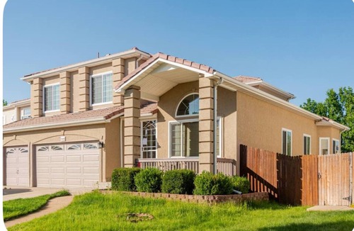 Green Valley Ranch House | Spacious 4-bedroom house with AC, WiFi in beautiful Denver