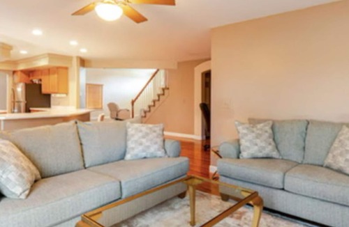 Green Valley Ranch House | Spacious 6-bedroom. 4br. With luxury HOT TUB