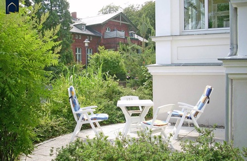 Heringsdorf Apartment | Spacious apartment in Heringsdorf with 2 bathrooms, only 300 m from the beach