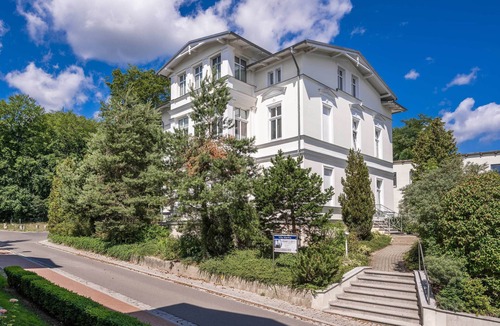 Heringsdorf Apartment | Spacious apartment in Heringsdorf with 2 bathrooms, only 300 m from the beach