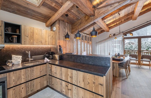 Le Praz Ski Chalet | Spacious chalet in Courchevel with pool and sauna