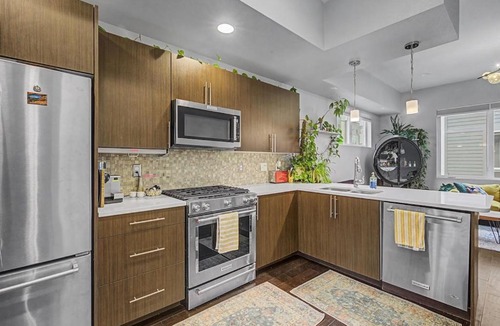 West Colfax Apartment | Spacious Denver Home with Private Rooftop Spa