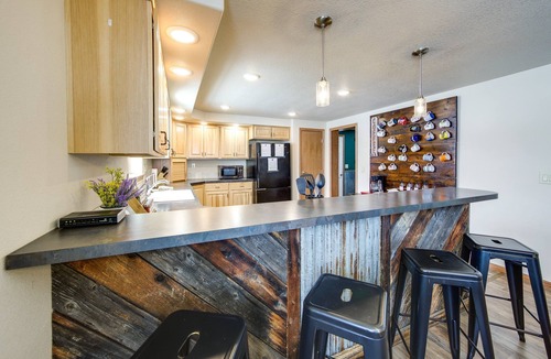 Lake Agnes House | Spacious Family Home Near Steamboat w/Private Hot Tub & Mountain Views