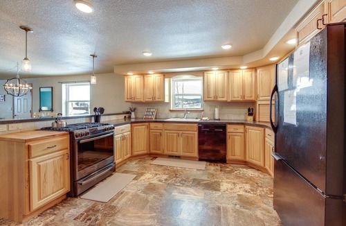 Lake Agnes House | Spacious Family Home Near Steamboat w/Private Hot Tub & Mountain Views