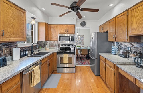 Lamar Heights Area House | Spacious Family Retreat: Central/Hot Tub/Pool Table/Fire Pit/Kids Toys/3KingBeds