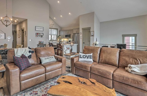 Grand Elk Ranch Condo | Spacious Granby Home w/ Fire Pit & Mtn Views!