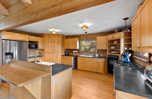 Pleasant Valley House | Spacious Home | San Juans Views | Pet-Friendly