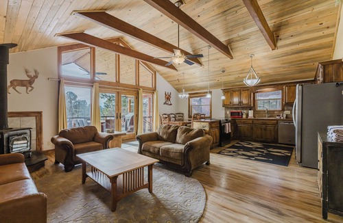 Pagosa Springs House | Spacious Mountain Escape w/Deck, Hot Tub, Views & Room for 12