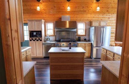Grand Lake Cabin | Spacious Mountain Home near Grand Lake - 3br/3ba