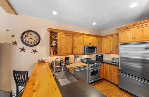 Keystone House | Spacious Patio w/Gorgeous Mountain Views in Cozy Condo Near Resort Shuttle