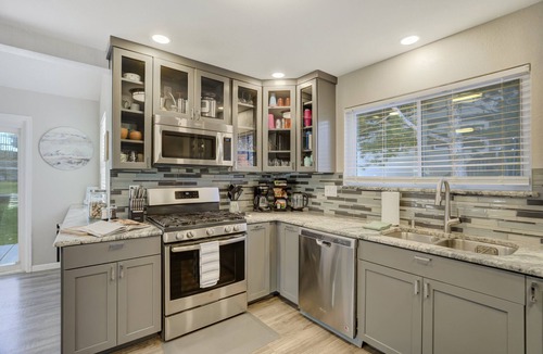 Rockrimmon House | Spacious Rockrimmon Getaway | Sleeps 14 | GameRoom