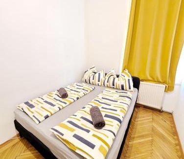 Erdberg House | Spacious Rooms - 15 Min from Airport & City Center, 5 Min from Vienna Main-Bus Station EZ7