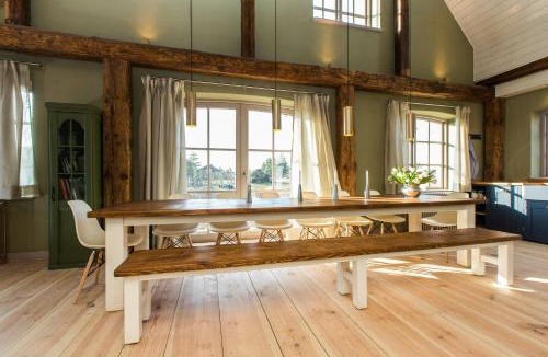 Muritz House | Spacious Vacation Apartment With A Garden View