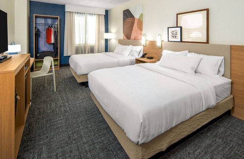 Southmoreland Hotel | Spark by Hilton Kansas City Plaza Streetcar