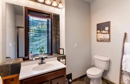 Saint Mary's House | St. Mary's Glacier Mountain Home W/Hot Tub & Views