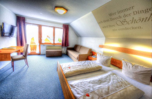Lenzkirch Bed & Breakfast | Standard Double Room - Hotel-Restaurant Schwörer