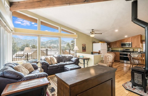 Estes Park House | Starlight in the Rockies – 3BR Mountain Retreat, Wrap-Around Deck – 20-NCD0353