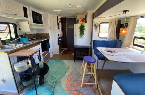 Paonia House | Stay in Grace: Beautiful Camper with World-Class Views in Wine Country of Paonia