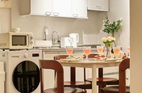 Nonhyeon-dong Apartment | Stay Nook Gangnam #4min to Seonjeongneung#4 Double Beds #선정릉역 도보 4분#공항버스이용편리#호텔급 침구#각 방 에어컨 #무료 Wi-Fi#최대8인#2025년올리모델링#세탁건조기