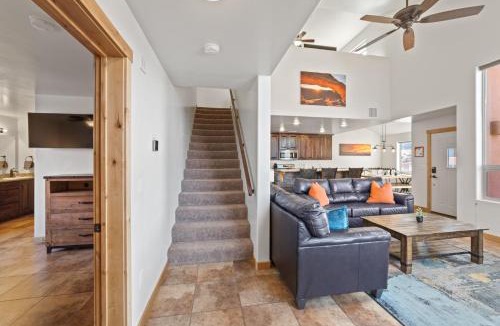 Moab South Valley House | Steel Bender Villa - Pool, Hot Tub, Rim Views