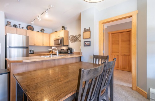 East Village at Copper Condo | Steps away from Super Bee Lift, wifi, underground parking