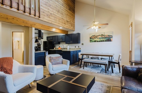 Pagosa Springs House | Steps from Lake Pagosa | A/C | Dogs Welcome | Mountain Townhome