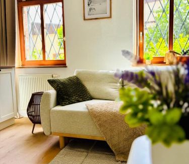 Ilversgehofen Apartment | Stilvolles Boho Studio-Birgit S-Bahn-Wifi-Garten