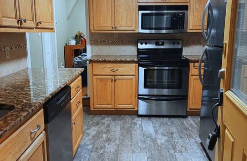 Cripple Creek House | StoryBrook Mountain Escape. Pet-Friendly. Stunning views. Event Inquiry.