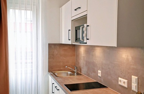 Sindelfingen Apartment | Studio-Deluxe-Private Bathroom