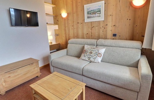 Meribel-Mottaret Apartment | Studio skis aux pieds, animaux admis, 4 pers - FR-1-182-163