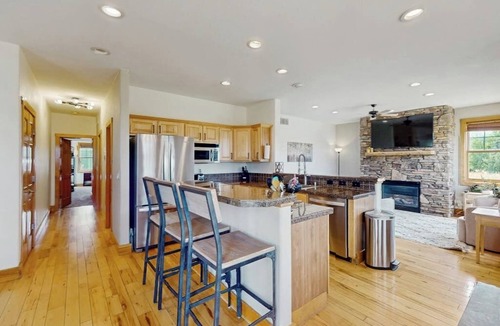 Grand Elk Ranch House | Stunning house w/mountain views, free WiFi, outdoor activities