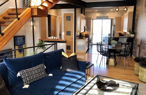 North Central Westminster House | Stunning Penthouse Suite Next to Whole Foods