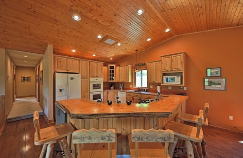 Grand Lake House | Stunning Vacation Home in Charming Town of Grand Lake - 5 Star Reviews - Hot Tub
