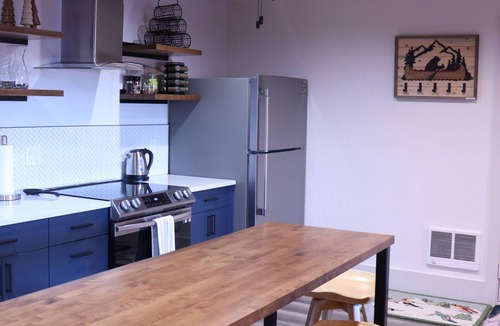 Avon Condo | Stylish 2BD 2BA. Steps to Beaver Creek Shuttle. Remodeled.