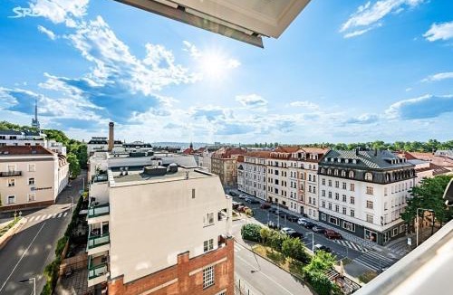 Prague 3 Apartment | Stylish 3-Room Flat City Views