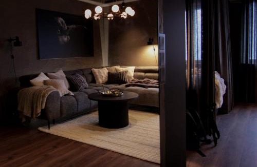 Jyvaskyla Apartment | Stylish City Suite in the Heart of Jyväskylä