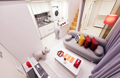 Yeoksam Condo | Stylish Duplex Loft in Gangnam Open Loft Bedroom & Walk-in Closet