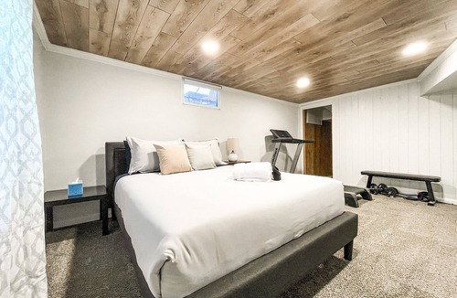 East Colorado Springs House | Stylish Getaway in the Center of Colorado Springs