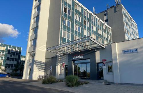 Prague 5 Apartment | Stylish Studio in Smichov, Private parking, Free Gym