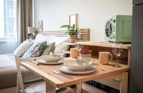 Prague 5 Apartment | Stylish Studio in Smichov, Private parking, Free Gym