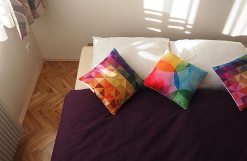 Nusle Apartment | Stylish studio near Jezerka park