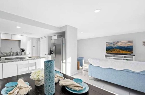 Dam East - West House | Stylish Townhome - Pond/Pool/Hot Tub/Tennis