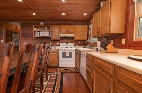 Warrior's Mark House | Summit View Chalet Duplex: Cozy, Close To Town/Slopes